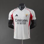 Fanella Benfica 2025/26 Away pamje përpara