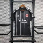 Fanella Eintracht Frankfurt 2025/26 Special Edition pamje përpara