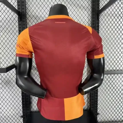 Fanella Galatasaray 2025/26 Home pamje mbrapa