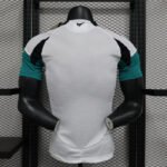 Fanella Newcastle 2025/26 Away pamje mbrapa