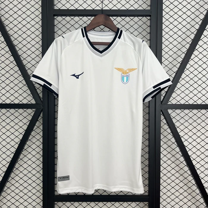 fanella-ss-lazio-away-1 Fanella Lazio 2025/26 Away pamje përpara