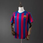 Fanella Retro Barcelona 2005/06 Home pamje përpara